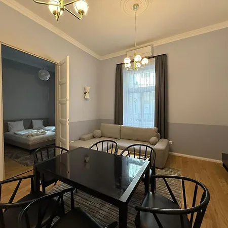 3br Modern For 8 Brand New Budapest