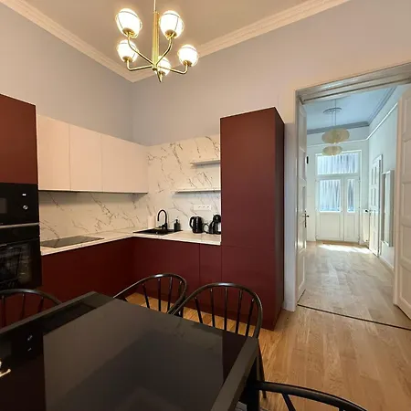 3br Modern For 8 Brand New Budapest